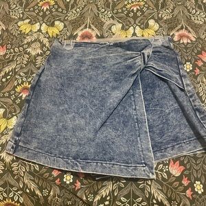 Dry goods denim skort size M
